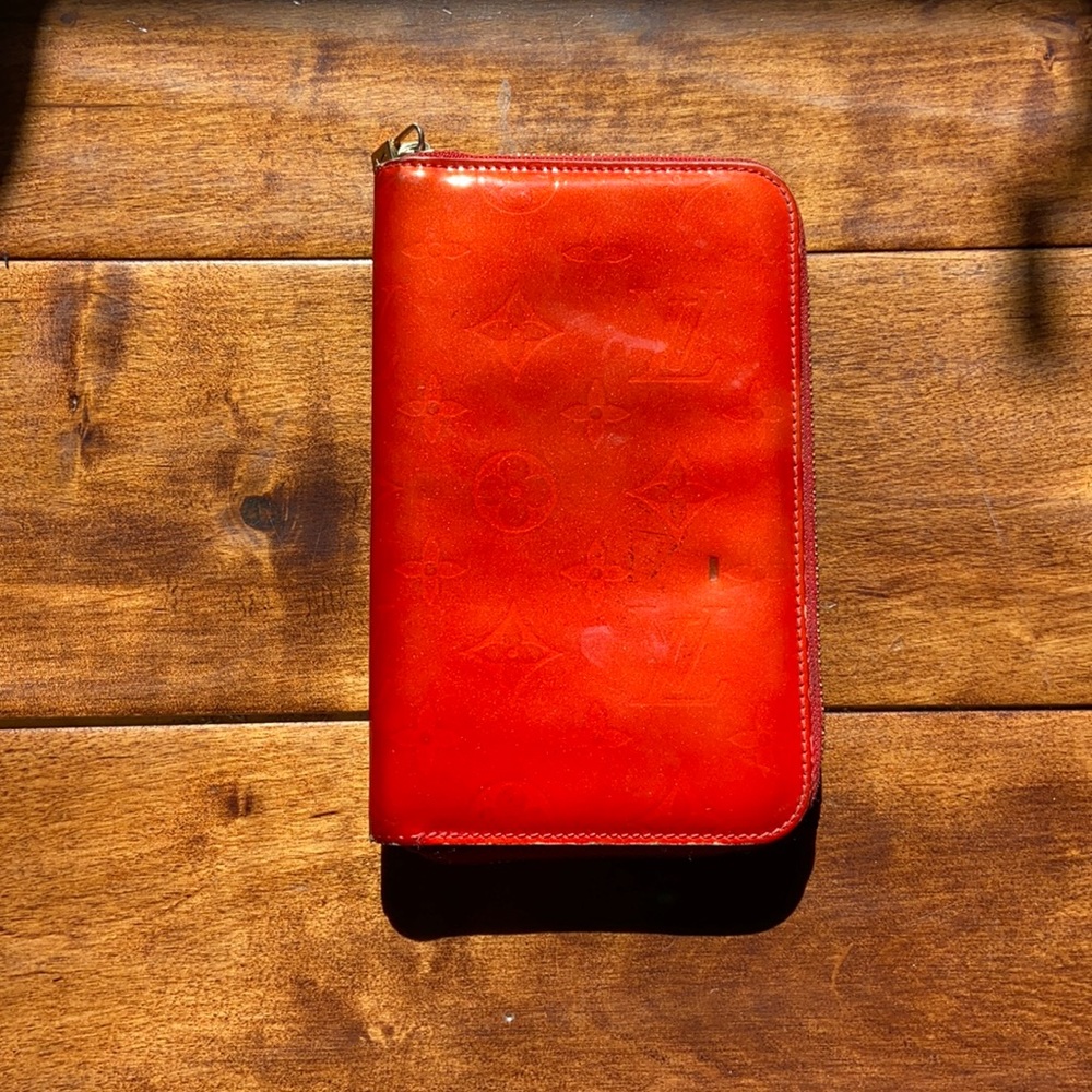 LOUIS VUITTON Red Patent Leather Vernis Wallet